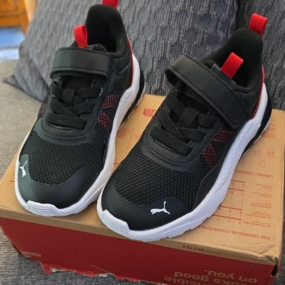Puma Kids Black and Red Sneakers - Picture 1 of 3